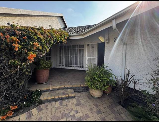 4 BEDROOM HOUSE FOR SALE IN EDLEEN